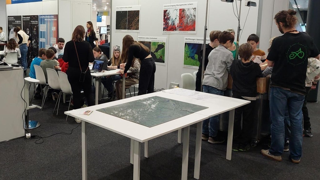 NPOC and SXS booth at Mint Vaud 2024