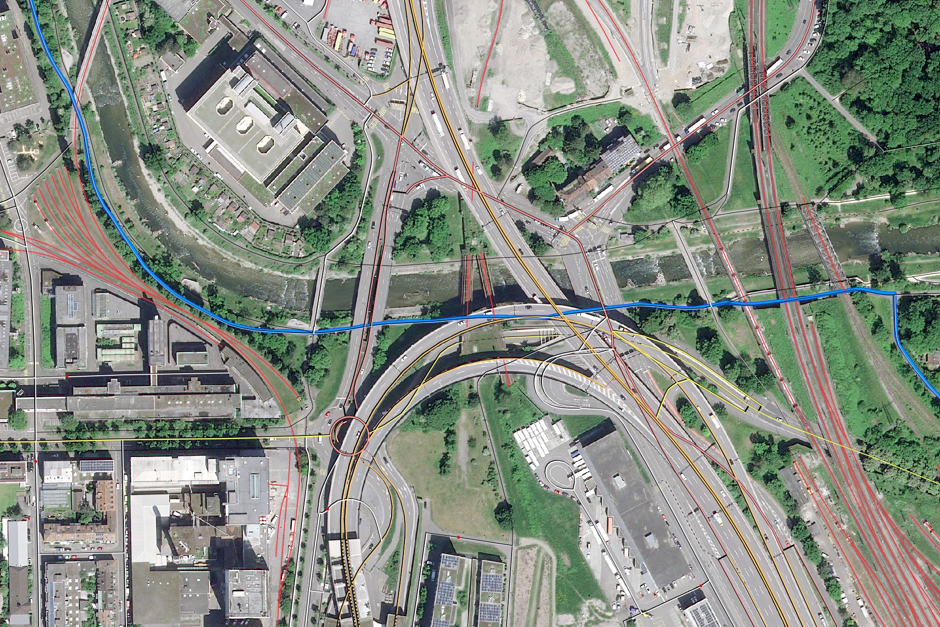 Orthofoto 2022 eines Teils von Basel-Stadt aus einem kommerziellen Pléiades-Neo-Satellitenbild, überlagert mit swissTLM3D-Daten für alle sichtbaren Straßen und Wege. Für die verschiedene Strassen typen werden unterschiedlichen Farben verwendet